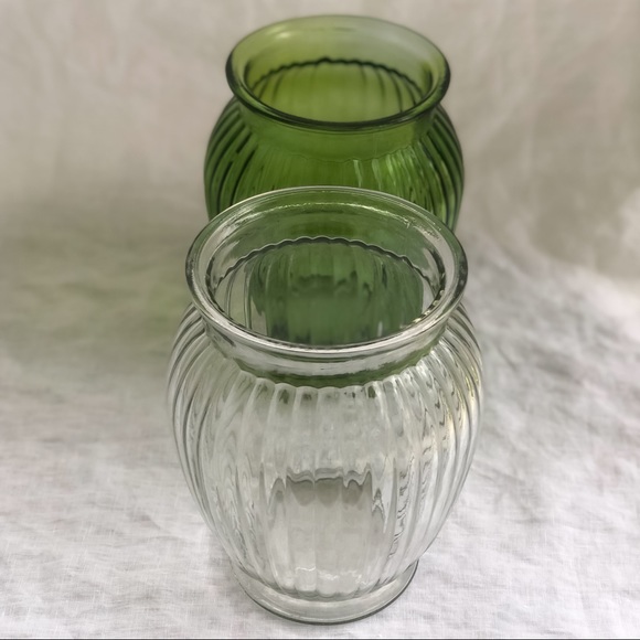 Set of 2 Clear and Tinted Ripple Vases - Picture 6 of 10